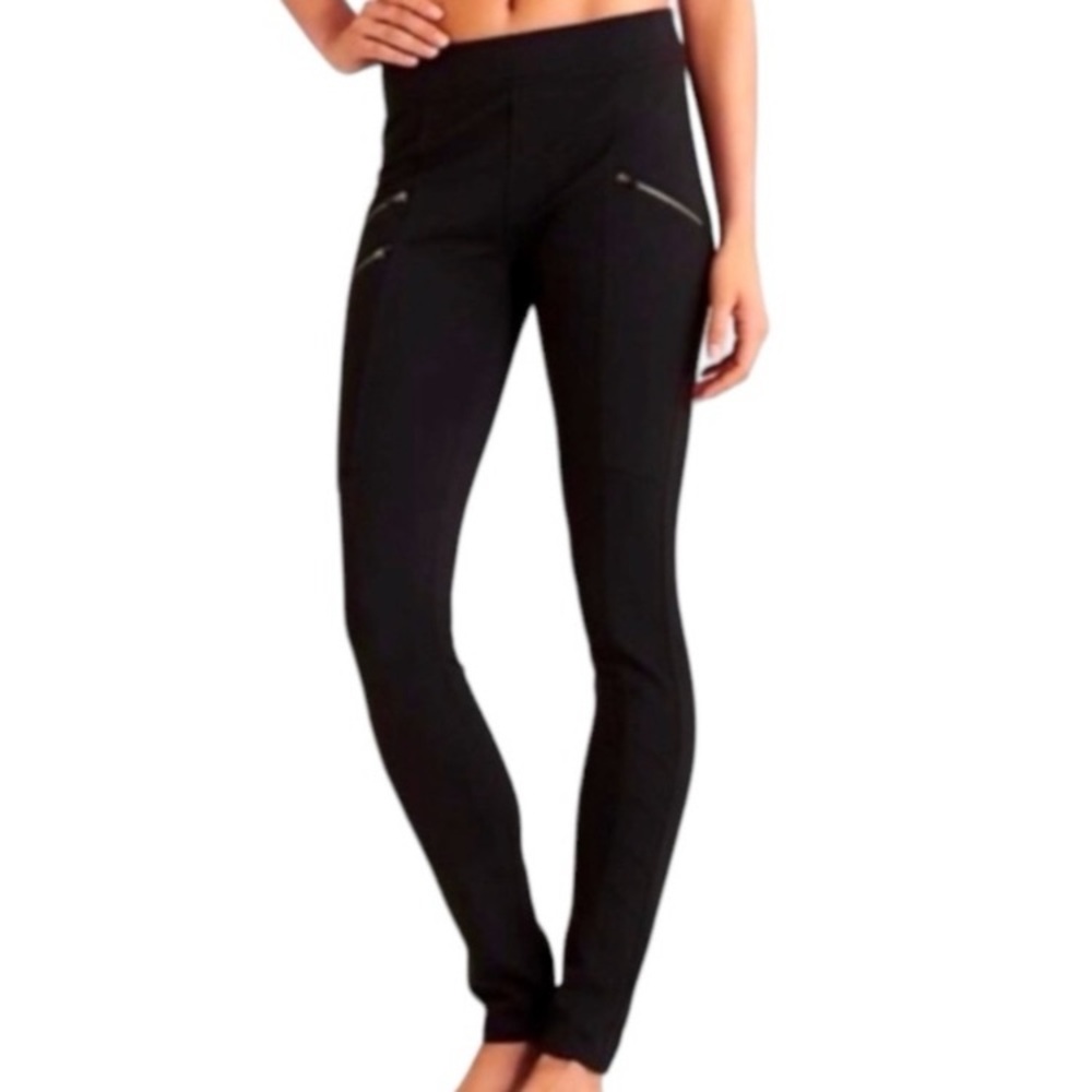 ATHLETA Ponte Twill Moto Legging
Pants size L